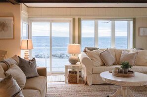 Een smart-tv, videogames en een stereo