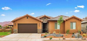 Exterior - PVZ109|Overlooking Water Park! Roof Deck Pool View (Santa Clara)