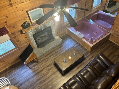 Gatlinburg  Log Cabin for Honeymooners or Just A Well Deserved Getaway 