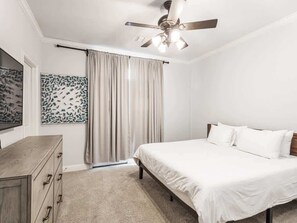 3 bedrooms, iron/ironing board, internet