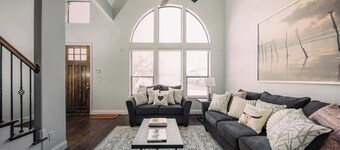 Driem House Chic + Legacy Shops Walkable