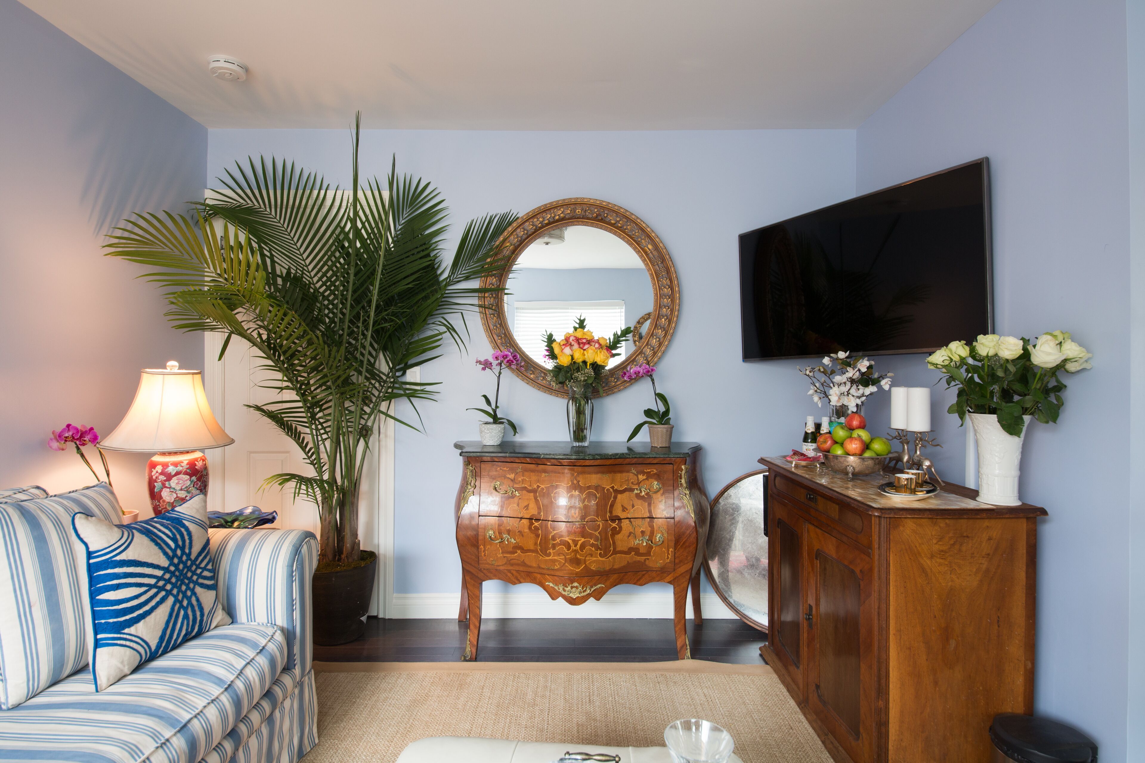 Gorgeous Beach Town Lux Auberge 2 rooms, 1 baths