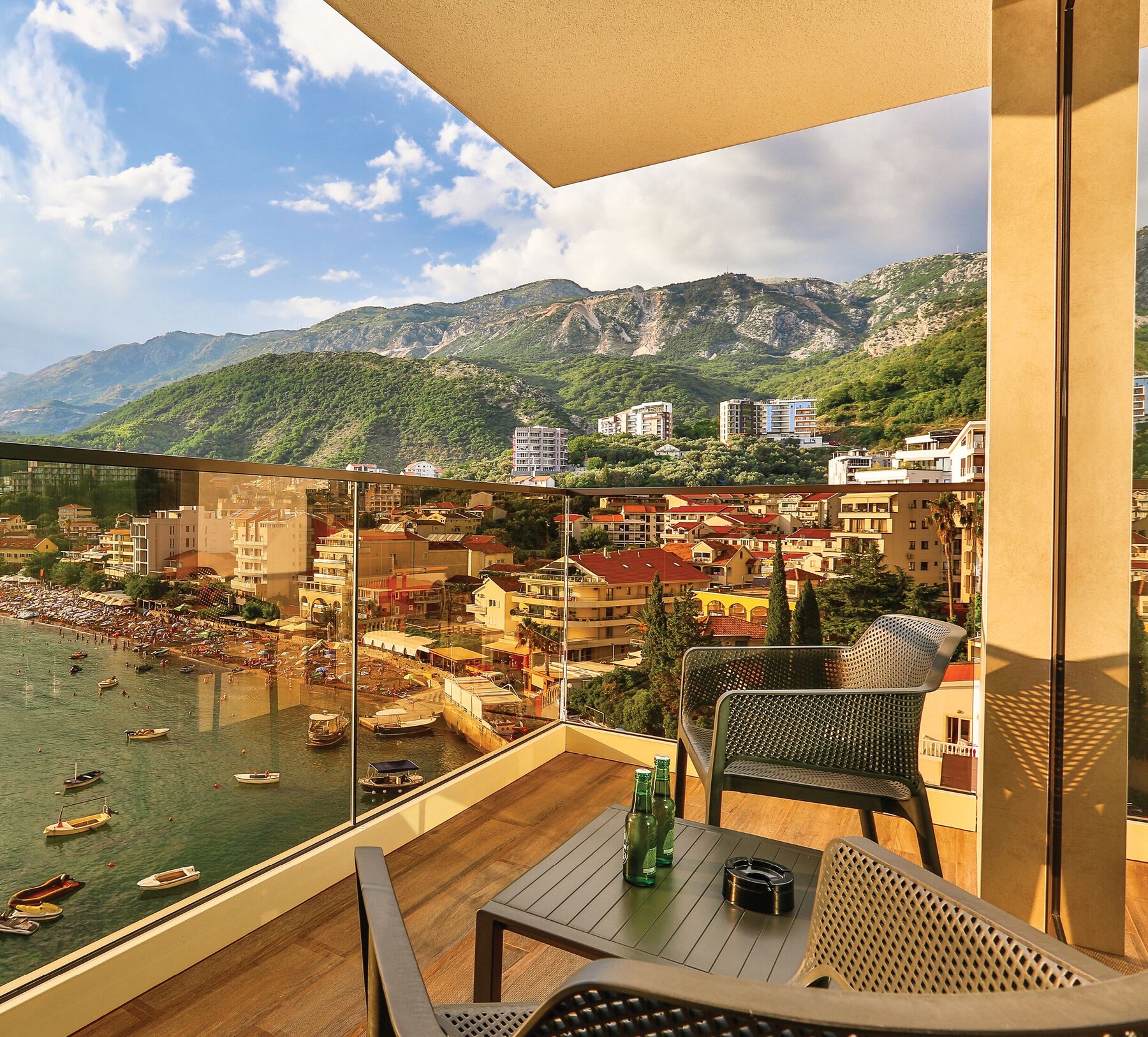 Premium Double Room, 1 King Bed, Sea View | Premium bedding, memory-foam beds, minibar, in-room safe
