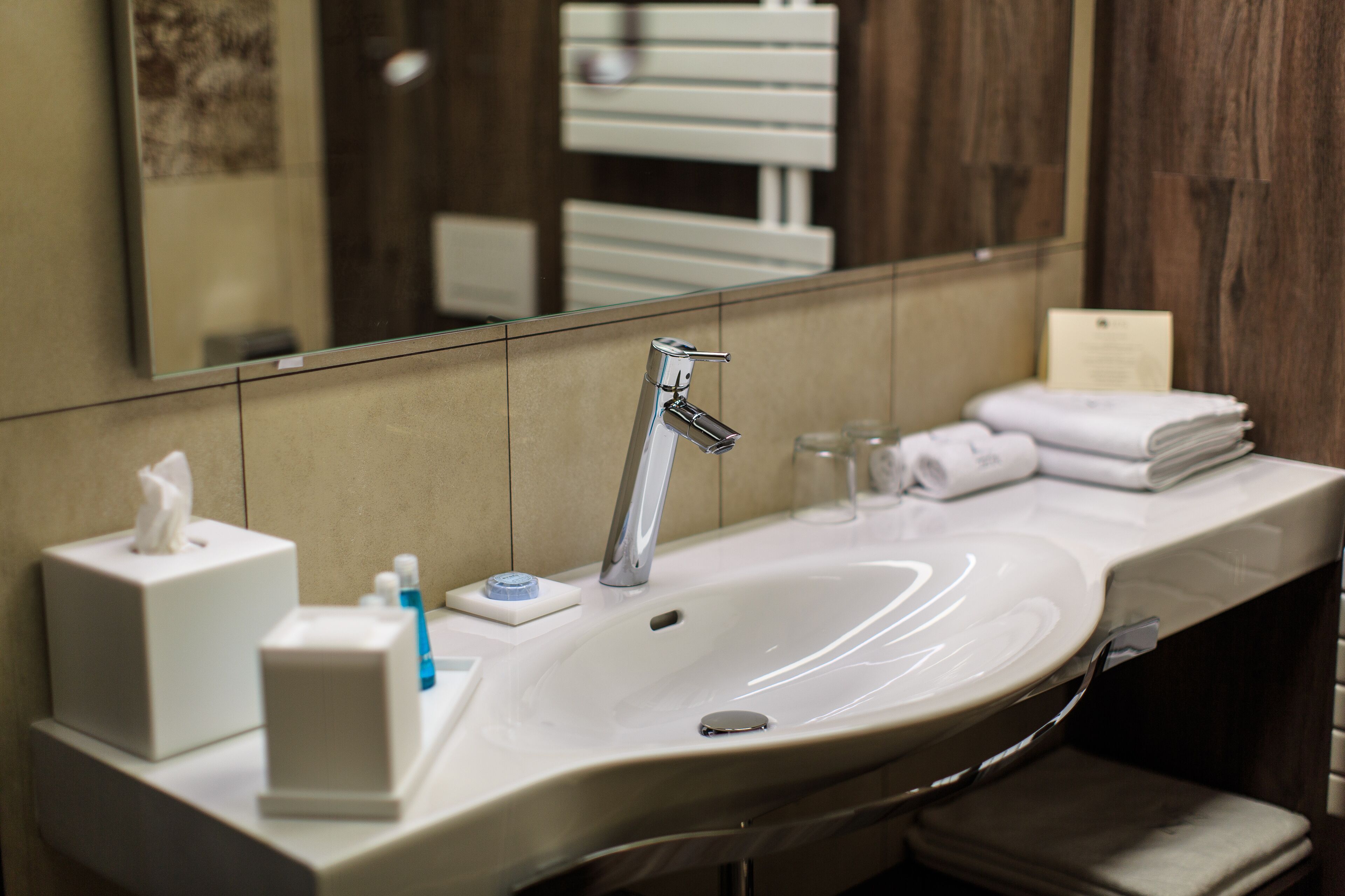 shower, free toiletries, hair dryer, slippers