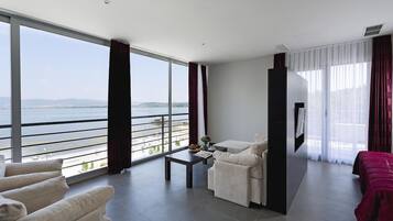 Deluxe Suite, Non Smoking | View from room