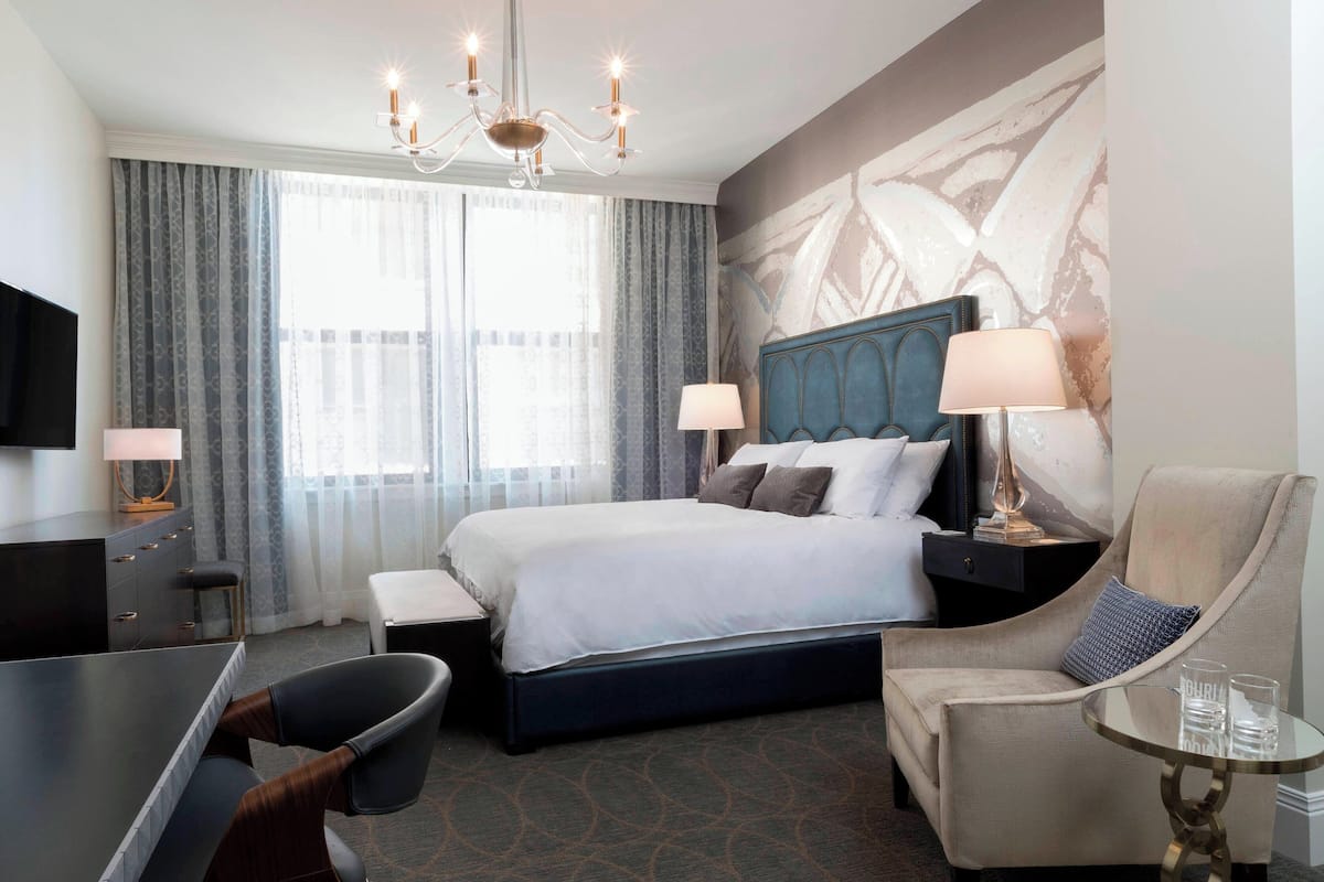 1 slaapkamer, pillowtop-bedden, een minibar, een kluis op de kamer