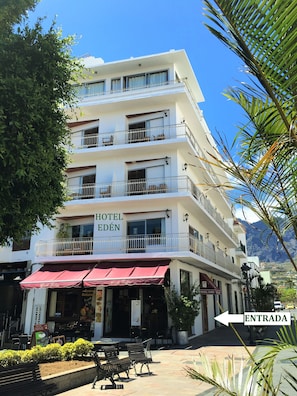 Bagian depan properti