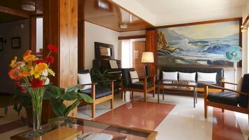 Àrea amb seients del vestíbul