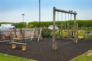 Children’s play area – outdoor