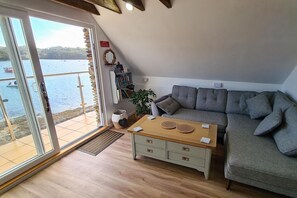 Cottage | Living area - The Boathouse (Truro)