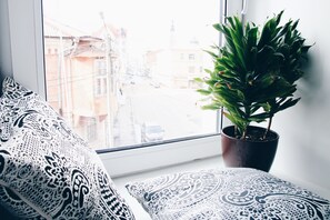 2 bedrooms, premium bedding, Select Comfort beds, in-room safe