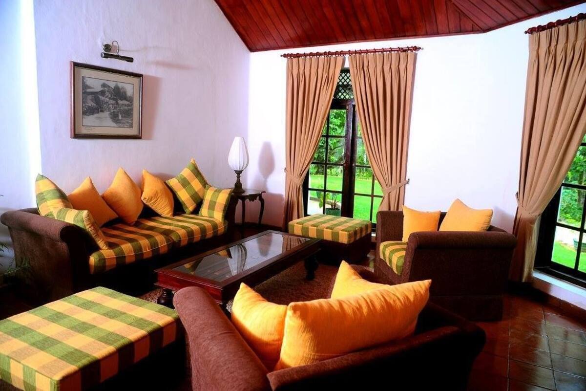 Bungalow, 5 habitaciones, para no fumadores | Área de sala de estar | Televisión LED