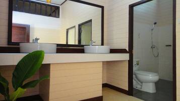 Standard House Bungalow, Shared Bathroom (Free Boat Transfer - Round Trip) | Bathroom | Shower, towels