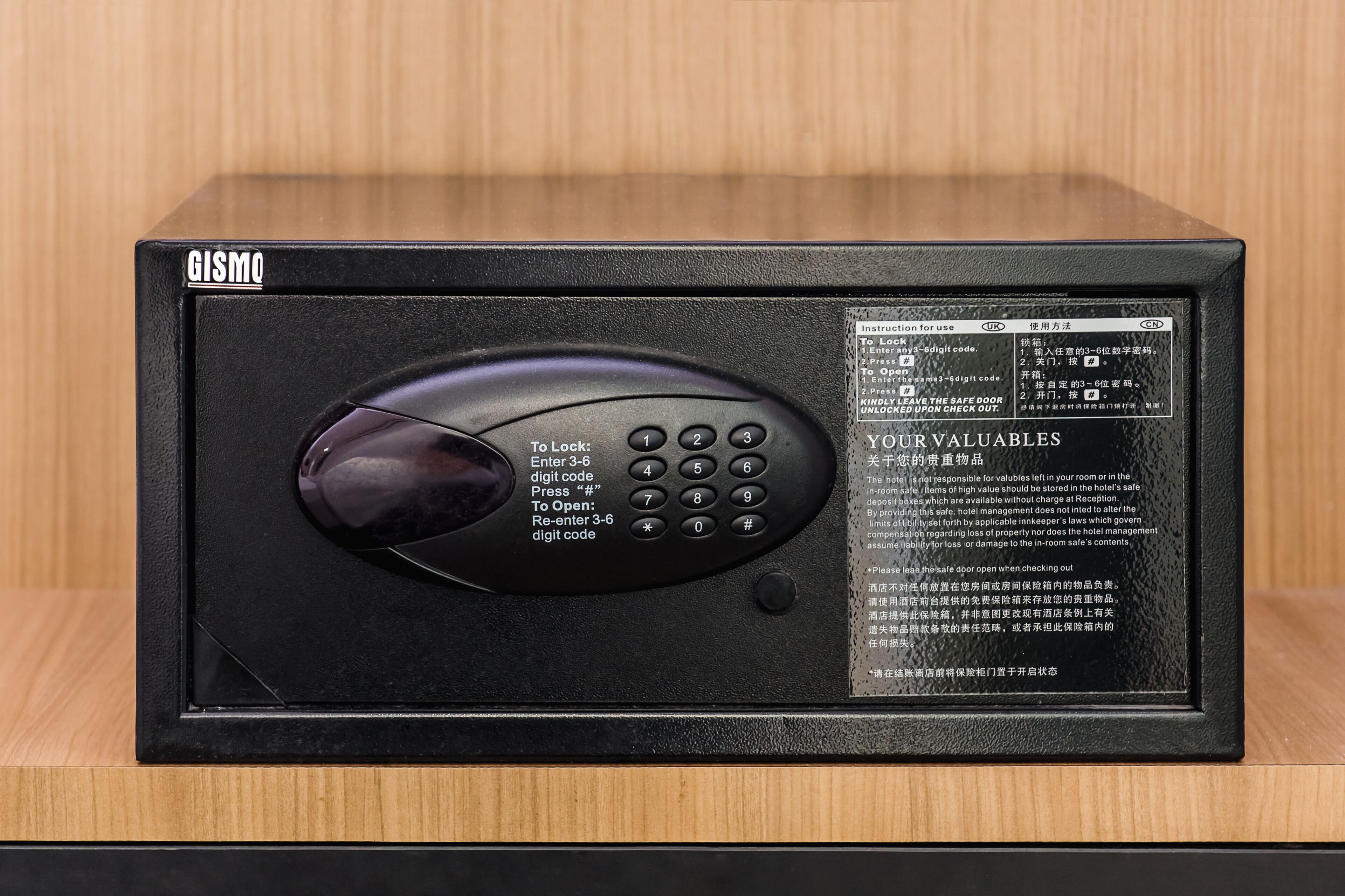 in-room safe, desk, laptop workspace, blackout curtains