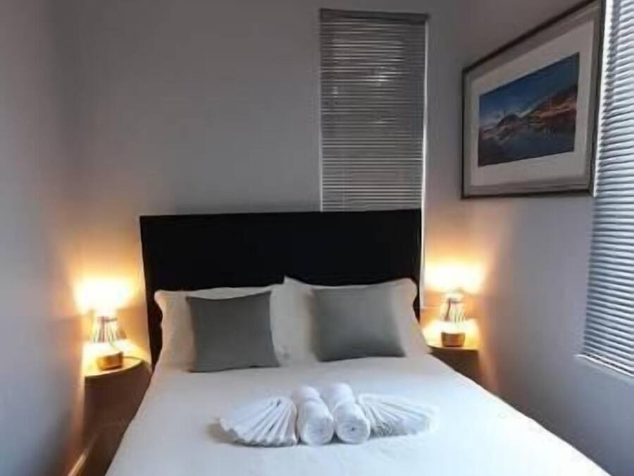 Comfort Double Room, Ground Floor | Desk, iron/ironing board, free WiFi