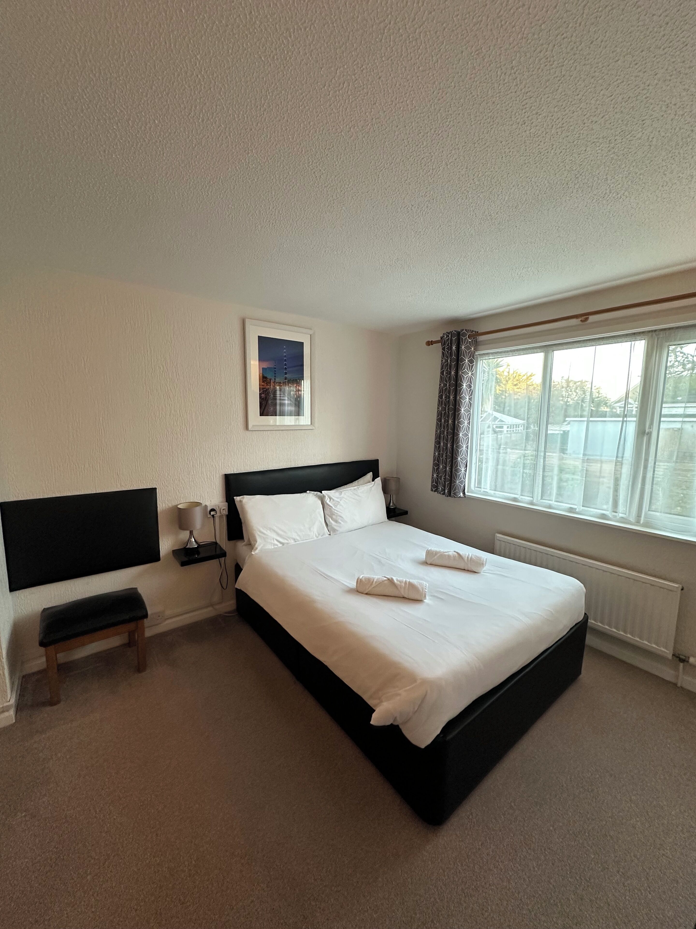 Skrivbord, strykjärn/strykbräda och gratis wi-fi