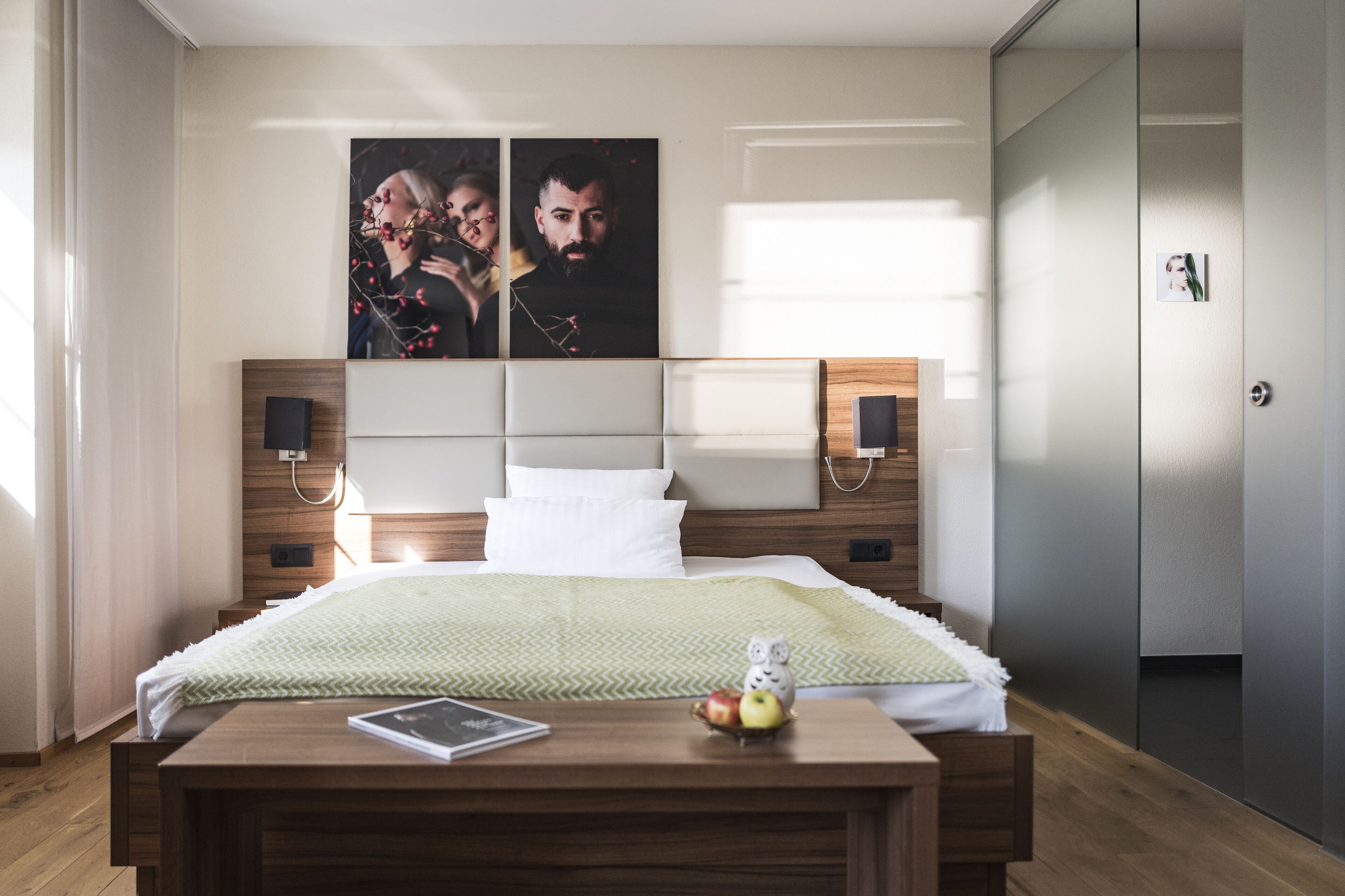 1 bedroom, desk, free wifi, bed sheets