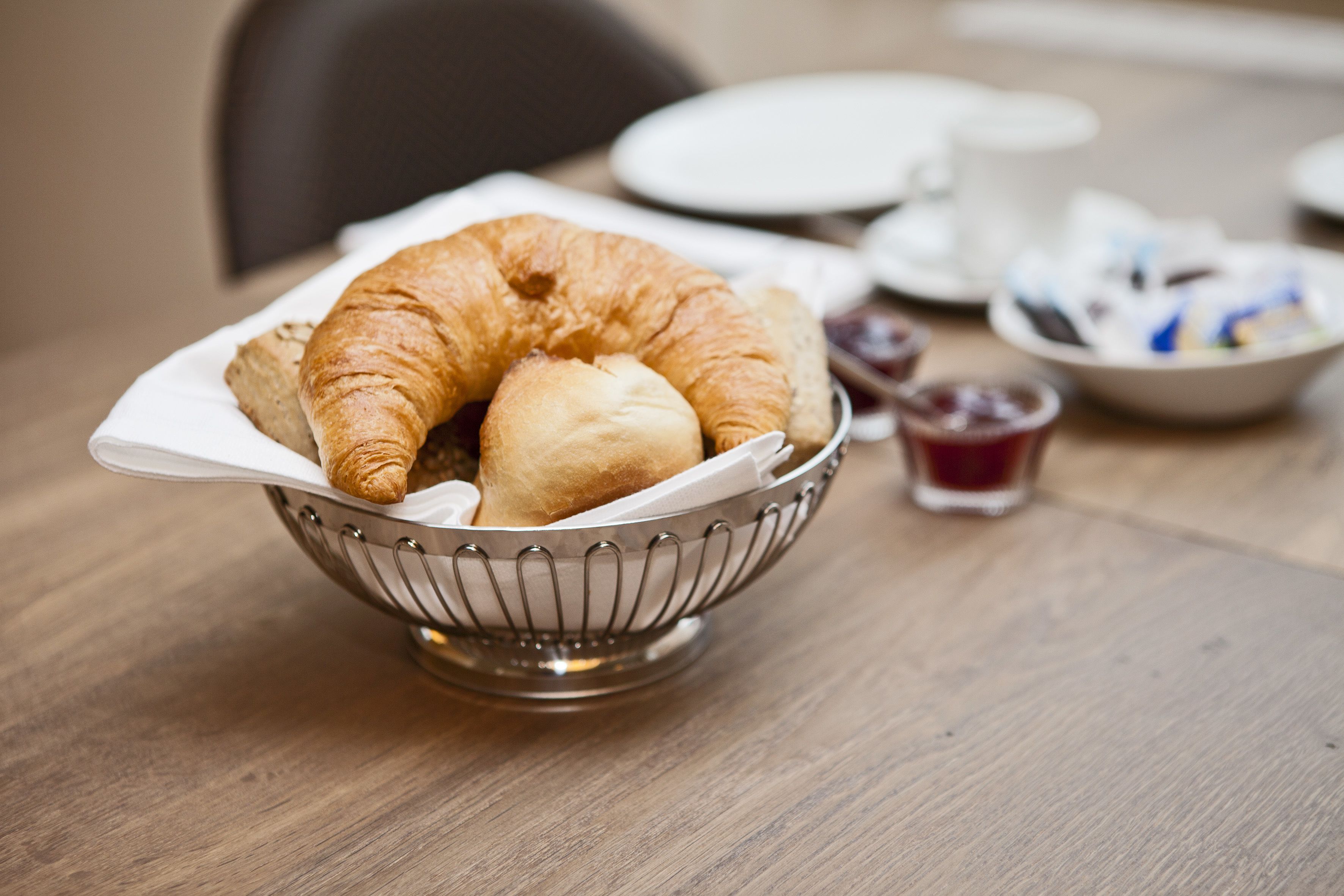 daily buffet breakfast (eur 11 per person)