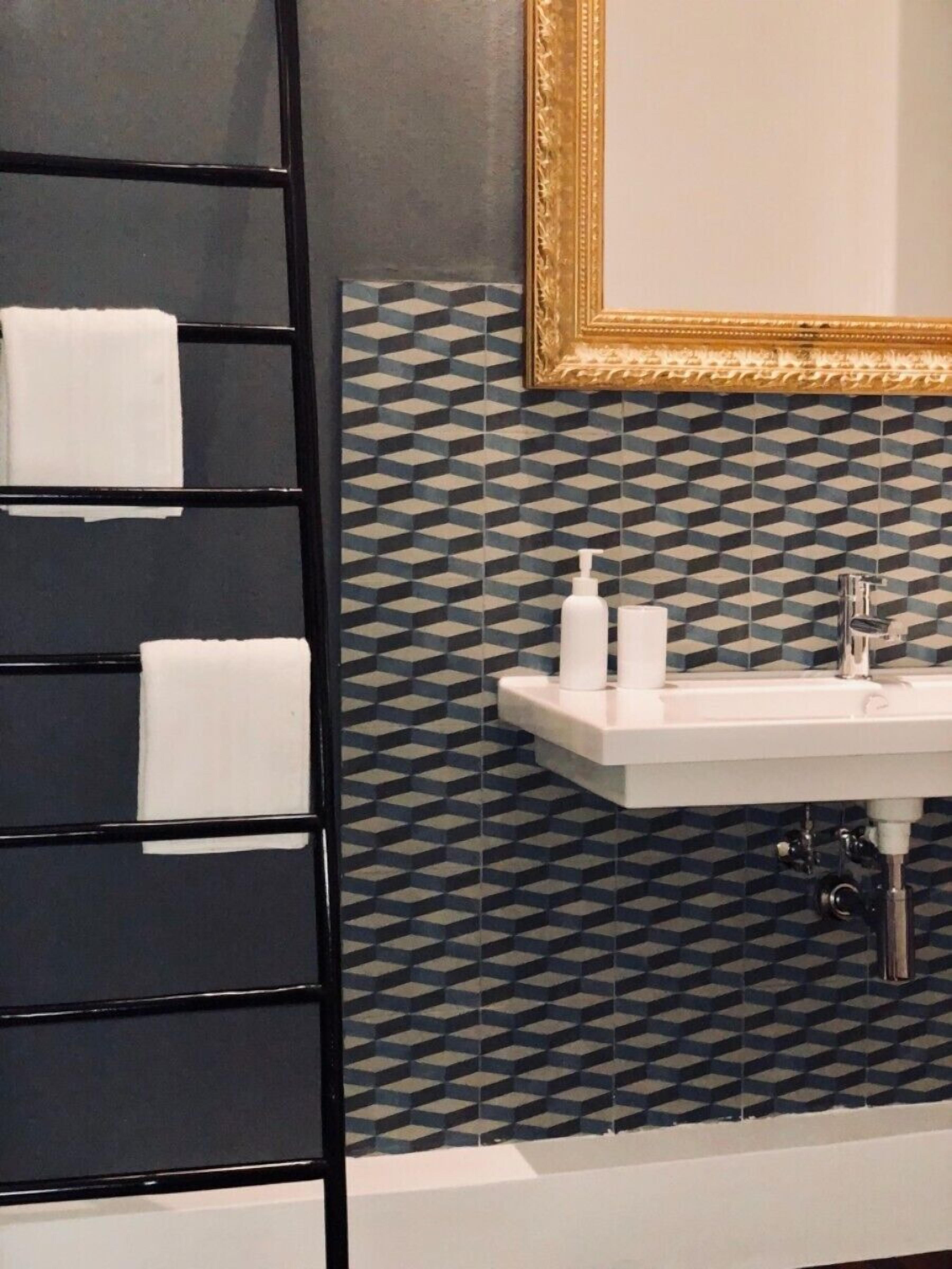 deluxe double room (11) | bathroom sink