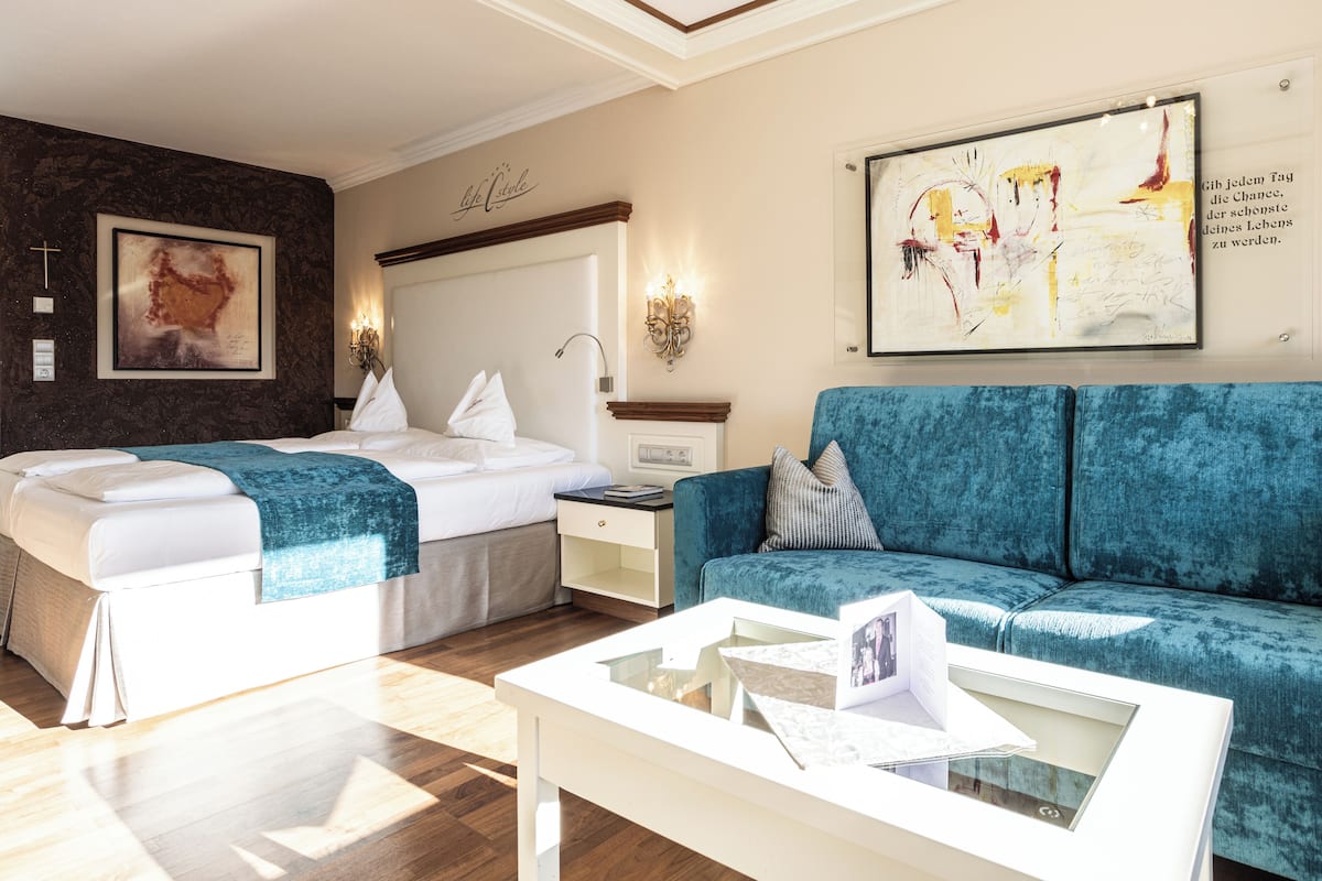 Suite Junior | Minibar, brankas, dan tempat tidur bayi gratis