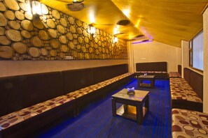 Breakfast, lunch, dinner served; Indian cuisine - Hotel Rock Sea (Manali)