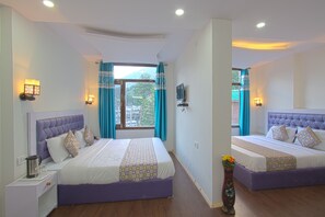 Family Suite, Multiple Beds, Smoking | Egyptian cotton sheets, individually decorated, individually furnished - Hotel Rock Sea (Manali)