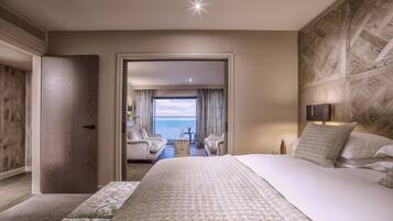 In-room safe, desk, laptop workspace, blackout curtains