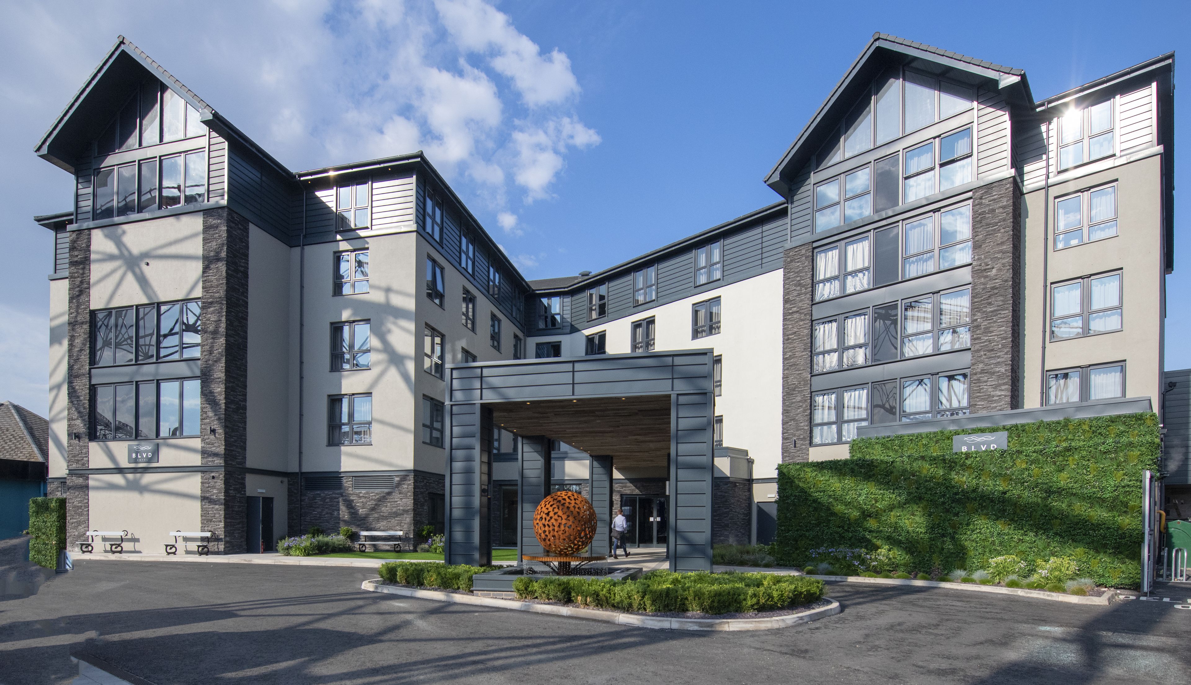 บริเวณภายนอก