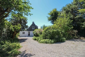 Cottage | Interior - Brigids Patch (Truro)