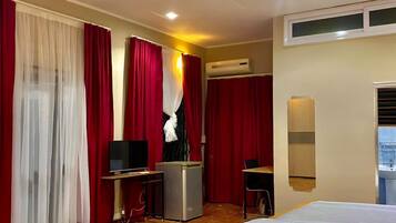 ์คํ ๋ค๋ ๋๋ธ๋ฃธ, ์นจ๋(์ฌ๋ฌ ๊ฐ) | 1 ๊ฐ์ ์นจ์ค, ๊ณ ๊ธ ์นจ๊ตฌ, ๋ฉ๋ชจ๋ฆฌํผ ์นจ๋, ๊ฐ๊ฐ ๋ค๋ฅธ ์คํ์ผ์ ์ธํ
๋ฆฌ์ด