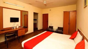 In-room safe, iron/ironing board, free WiFi, bed sheets