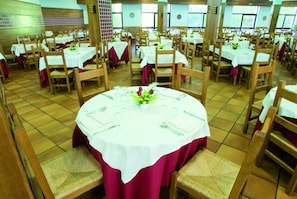 Food-Court