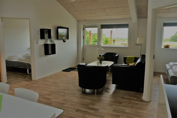 Apartment, 2 Bedrooms, Non Smoking (excl. towel / bedlinen) | Living room | LED TV