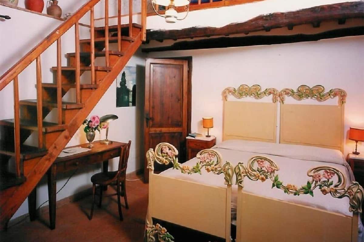 Traditional House | Cribs (surcharge), WiFi (free), individually decorated