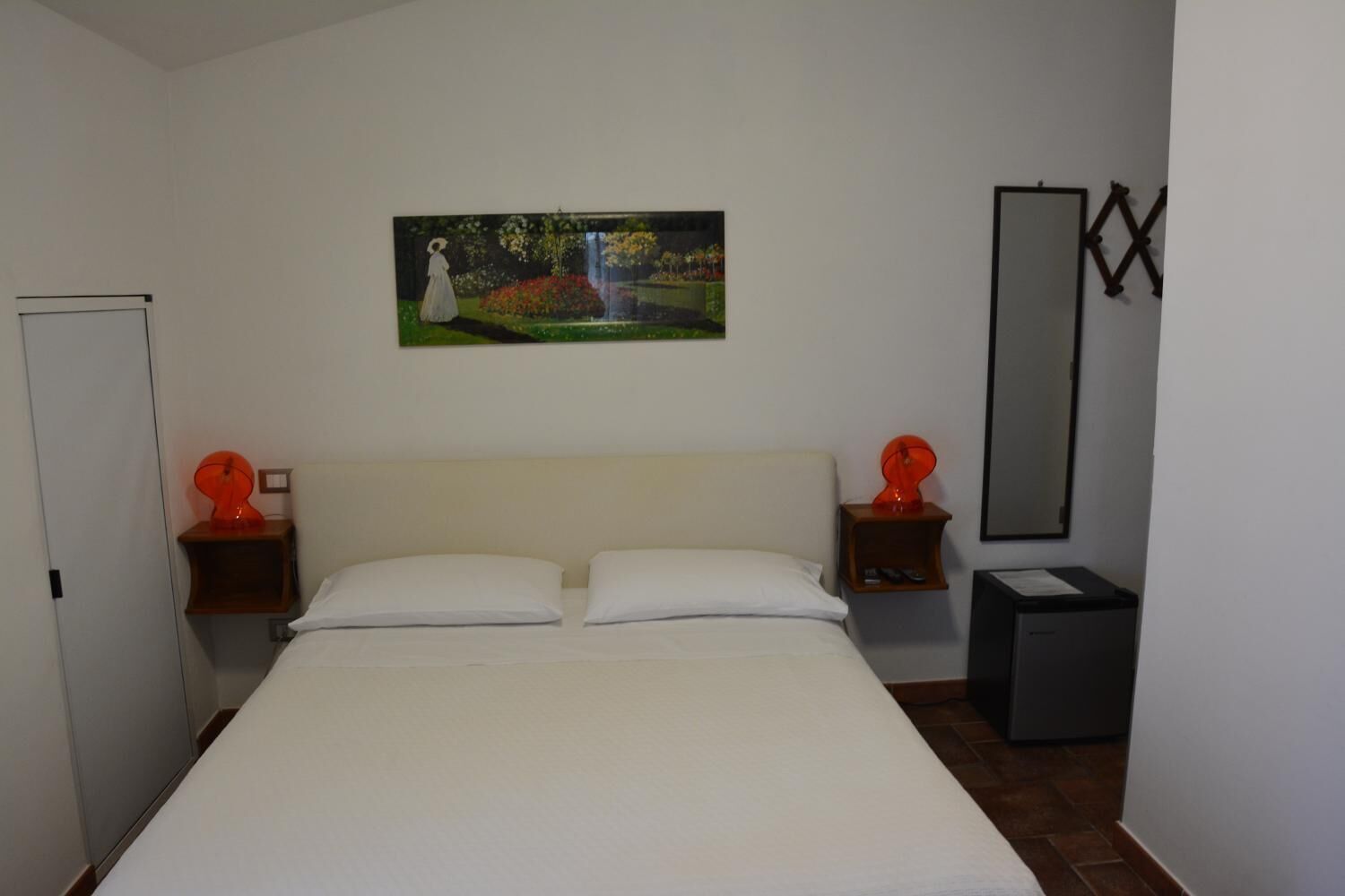 Een bureau, gratis babybedden, extra bedden (toeslag), gratis wifi