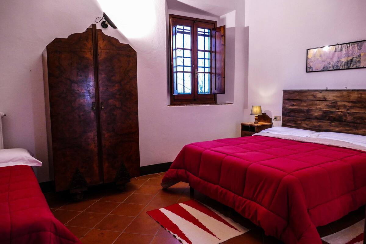 Apartment, 2 Bedrooms (5 adults) | Premium bedding, desk, blackout curtains, free cots/infant beds