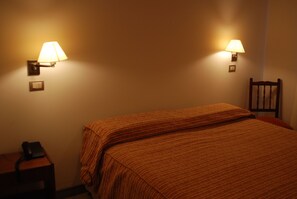 Free WiFi, bed sheets - Hotel Savoia Mendoza (Guaymallen)