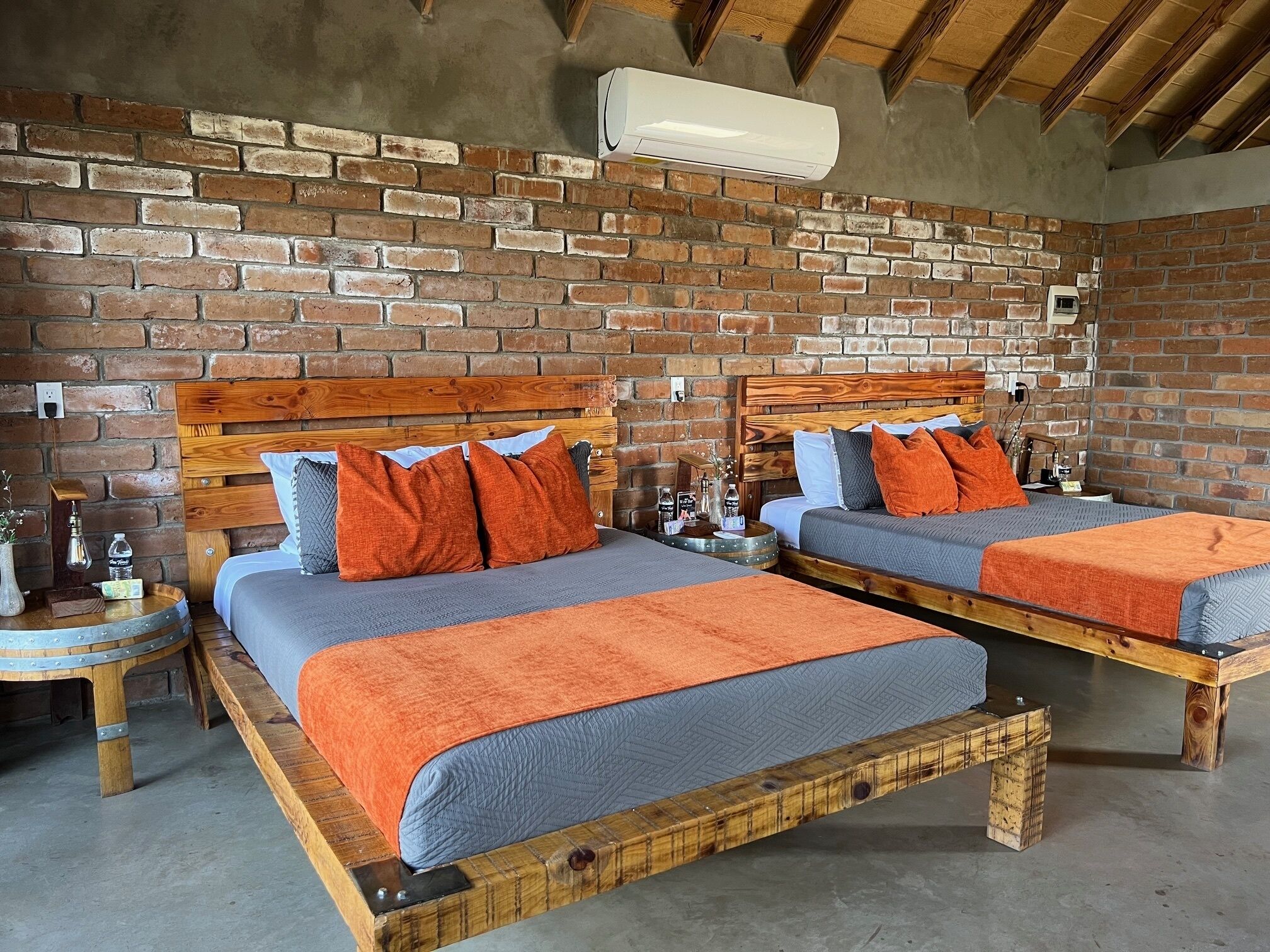 family cabin, 1 bedroom, vineyard view | 1 bedroom, blackout curtains, iron/ironing board, free wifi