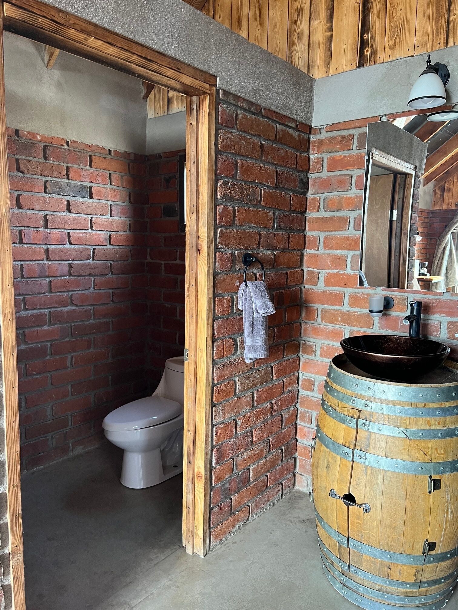 family cabin, 1 bedroom, vineyard view | bathroom | shower, rainfall showerhead, free toiletries, hair dryer