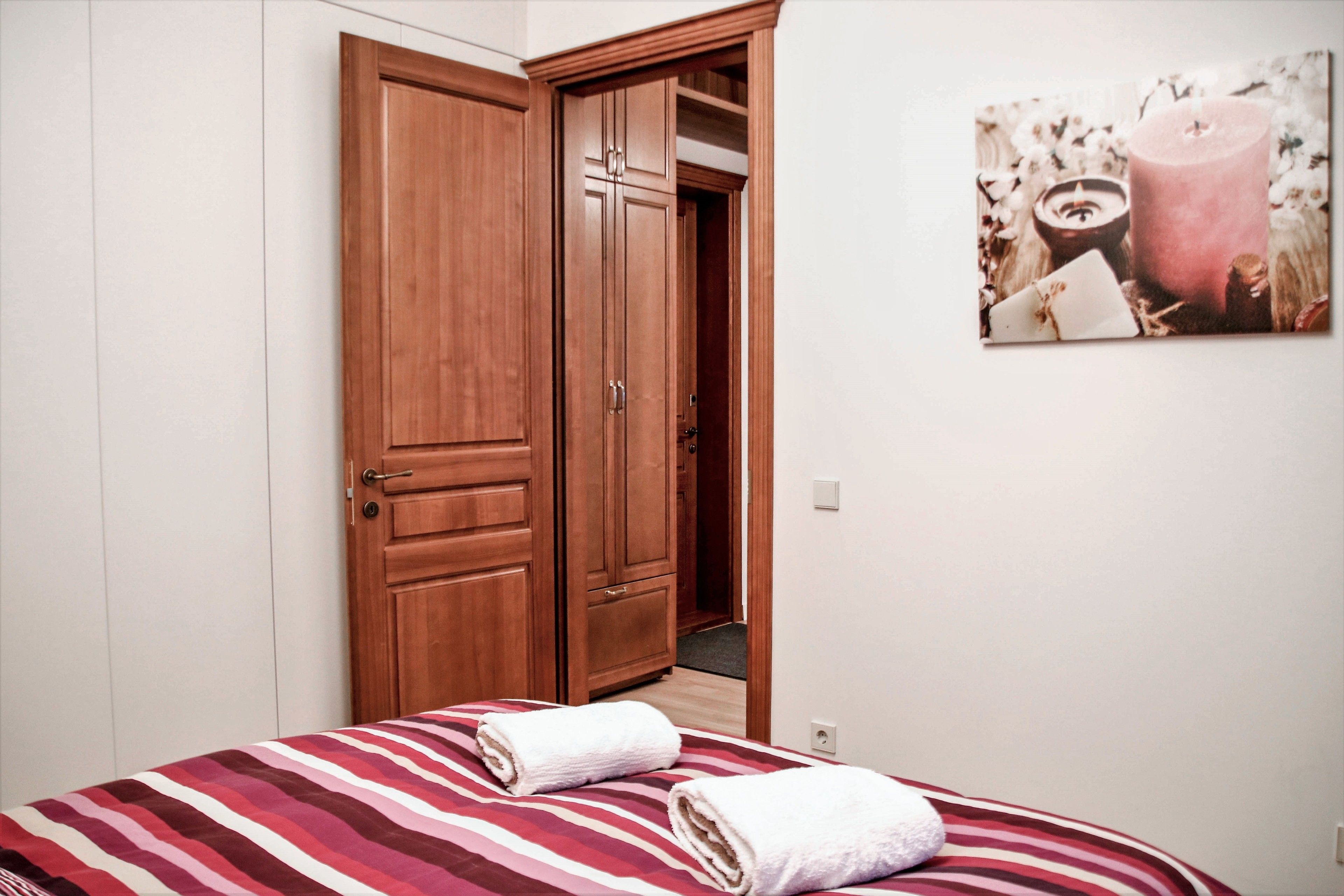 Basic Apartment, Multiple Beds, Non Smoking | 1 bedroom, iron/ironing board, free WiFi, bed sheets