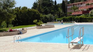Seasonal outdoor pool, open 9:00 AM to 7:00 PM, pool umbrellas - Allegroitalia Elba Capo d'Arco (Rio)