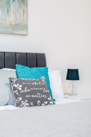 Classic Apartment, 2 Bedrooms - Elthorne Luxury Apartments (Uxbridge)