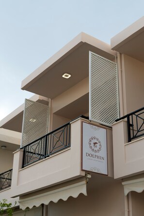 Fachada da propriedade