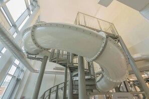 Indoor pool, open 7:00 AM to 10:00 PM, sun loungers - Courtyard by Marriott Halifax Dartmouth (Dartmouth)