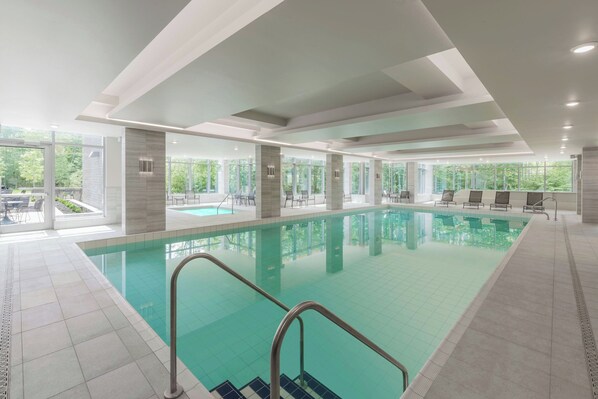 Indoor pool, open 7:00 AM to 10:00 PM, pool loungers - Residence Inn by Marriott Halifax Dartmouth (Dartmouth)