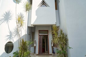 Entrée de l’hébergement 