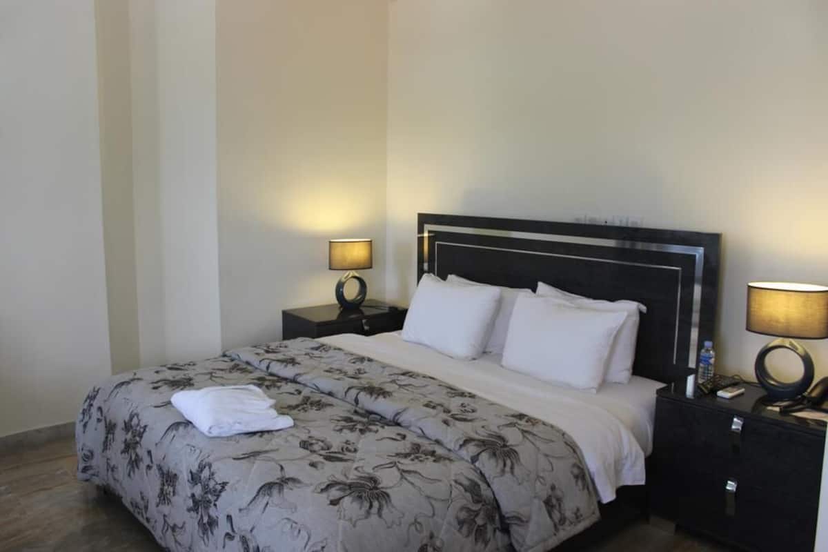 Luxe suite | 2 slaapkamers, lakens van Egyptisch katoen, luxe beddengoed