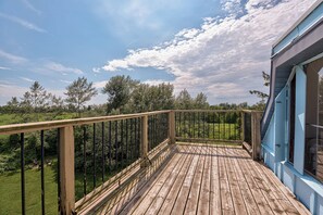 Mökki, useita makuuhuoneita, keittiö | Terassi/patio