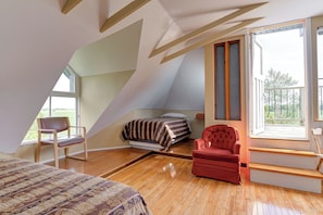 Cottage, Multiple Bedrooms, Kitchen
