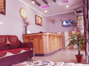 Reception - Highway Inn Lodge (Kanayannur)